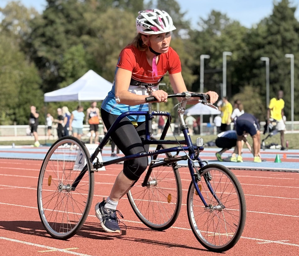 Frame running by Artiska